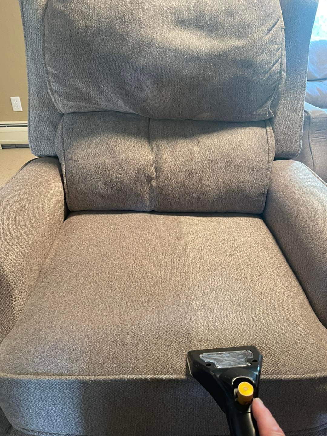 Upholstery cleaning service