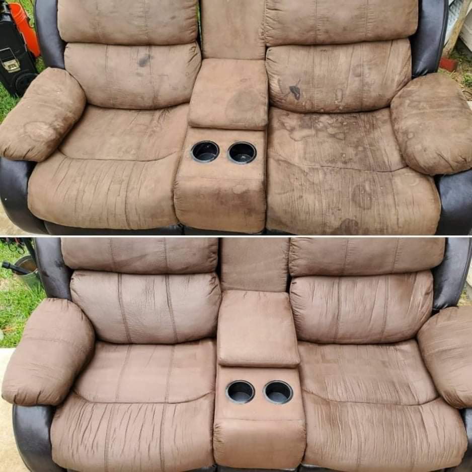 Furniture cleaning service